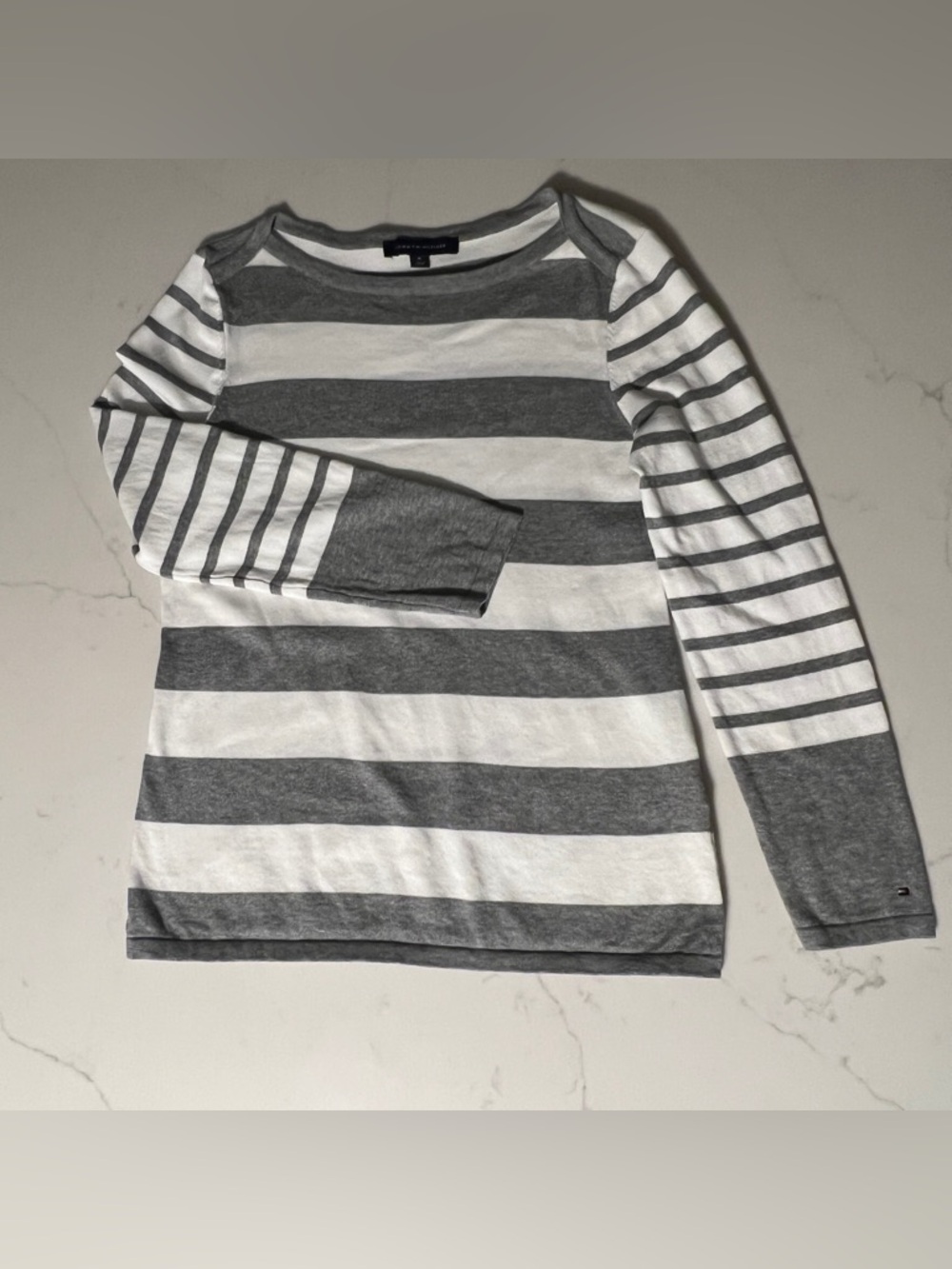 Tommy Hilfiger Gray & White Striped Crewneck Sweater